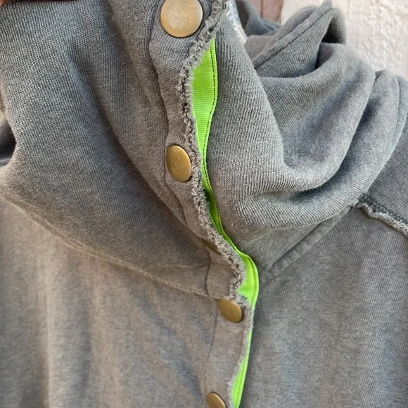 Free People Sweatshirtt - Picture 2 of 7